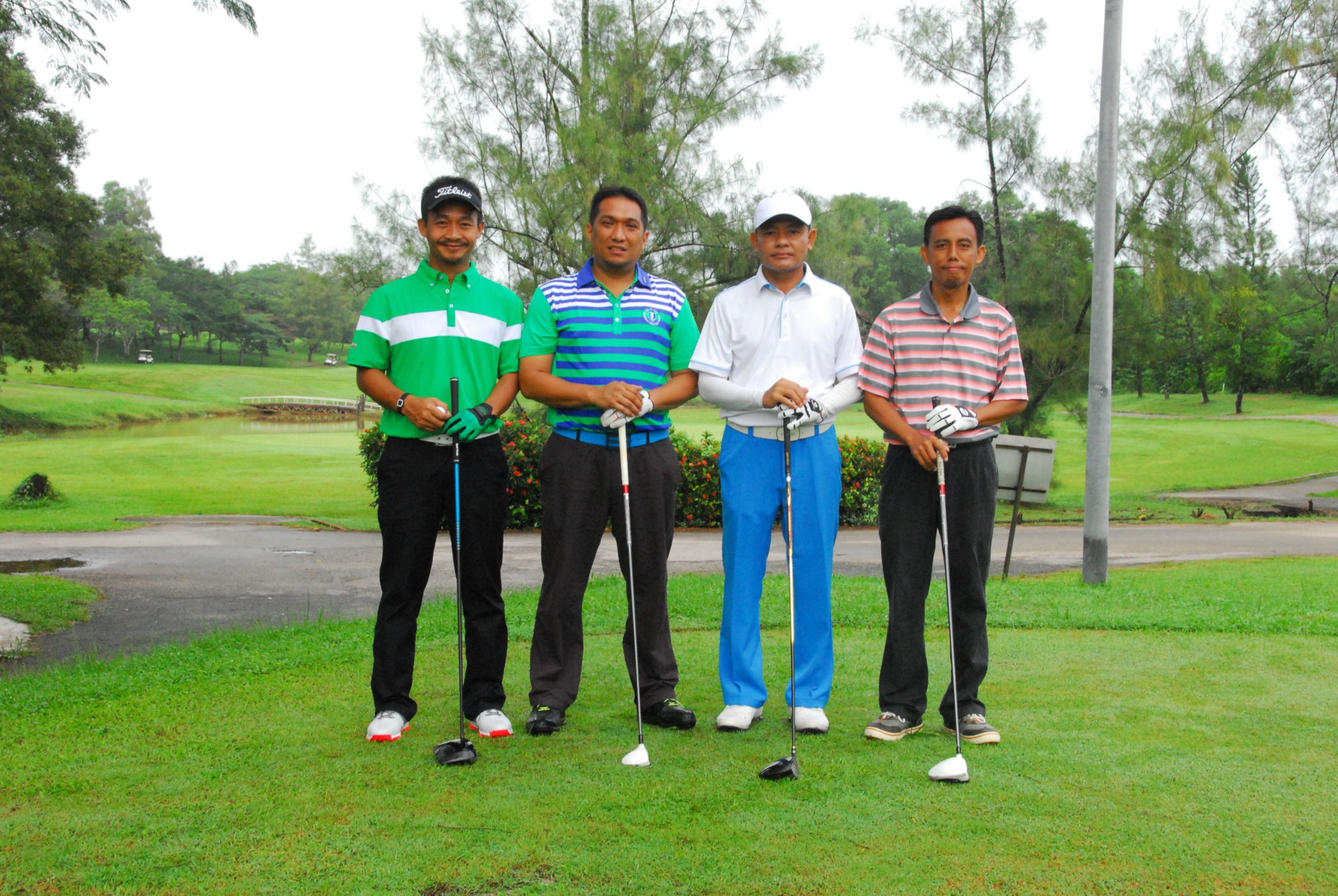 PRO15 157 GOLF DSC 0202.JPG